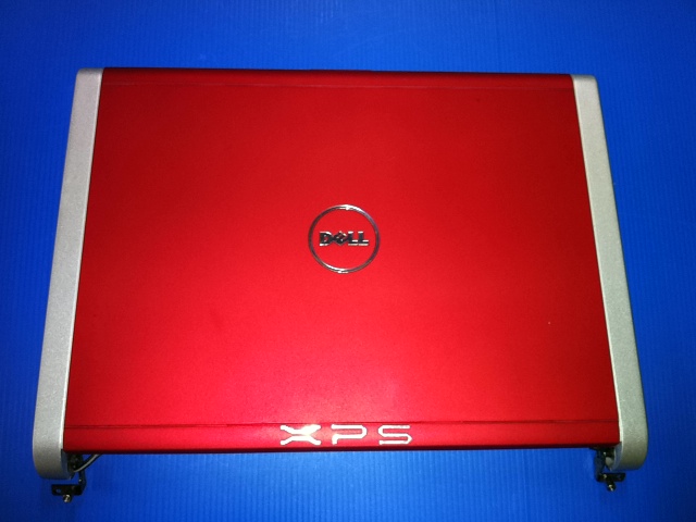 Plasturgie d'écran rouge pour DELL XPS M1330